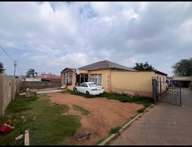 15 BEDROOM HOUSE FOR SALE IN HADDON